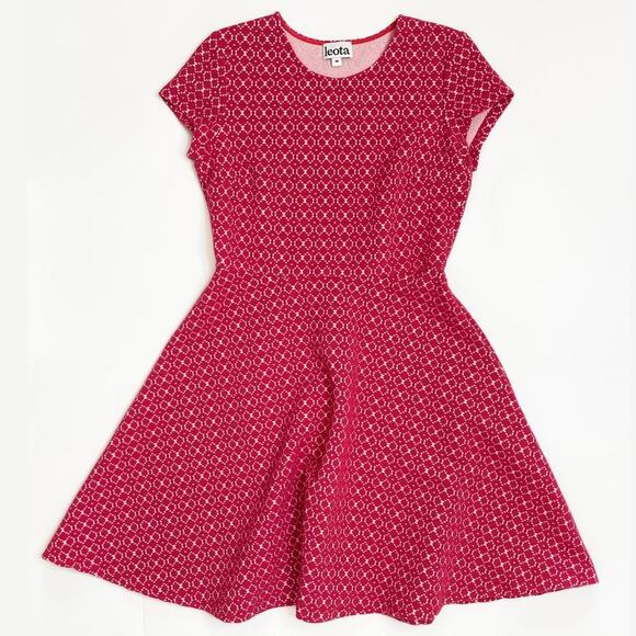 NWOT Leota Ursula Bellissimo Pink Short Sleeve Textured Knit Fit and Flare Dress - Picture 1 of 12